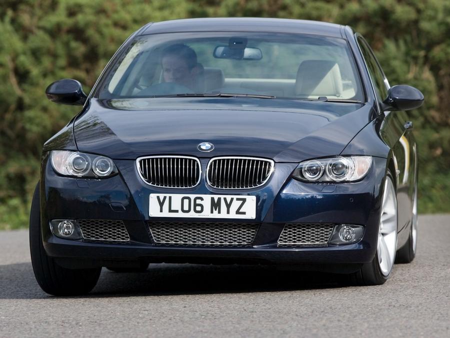  BMW 335i Coupe 2007 года  (UK) (фото 11 из 14)